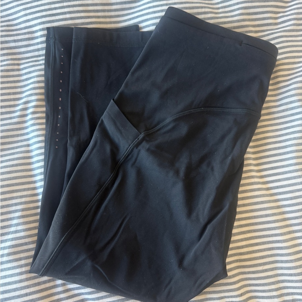 Lululemon Black Cropped Leggings with Pockets